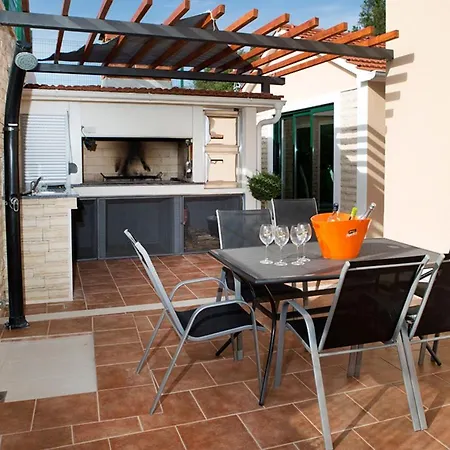 Apartment Sasso Split